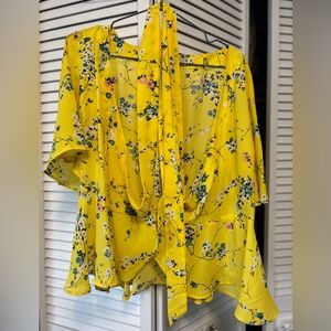 LOFT Floral Yellow Women's Top